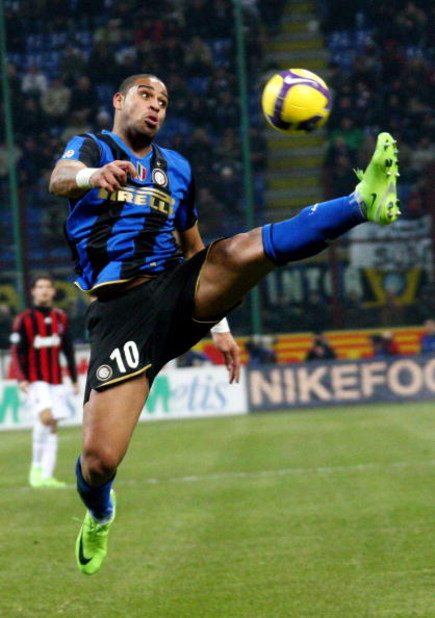 MILAN, ITALY - FEBRUARY 15: Forward Adriano of FC Inter in action during FC Inter Milan v AC Milan - Serie A match on February 15, 2009 in Milan, Italy.  (Photo by Vittorio Zunino Celotto/Getty Images)