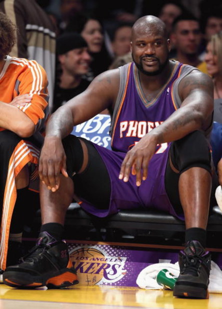 LOS ANGELES, CA - FEBRUARY 26:  Shaquille O'Neal #32 of the Phoenix Suns sits on the bench during the NBA game against the Los Angeles Lakers at Staples Center on February 26, 2009 in Los Angeles, California.    The Lakers defeated the Suns 132-106.  NOTE