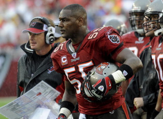 TAMPA, FL - NOVEMBER 30: Linebacker Derrick Brooks #55 of the Tampa Bay Buccaneers watches play against the New Orleans Saints at Raymond James Stadium on November 30, 2008 in Tampa, Florida.  (Photo by Al Messerschmidt/Getty Images) 
