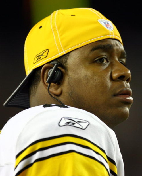 TAMPA, FL - FEBRUARY 01:  Quarterback Byron Leftwich #2 of the Pittsburgh Steelers looks on against the Arizona Cardinals during Super Bowl XLIII on February 1, 2009 at Raymond James Stadium in Tampa, Florida.  (Photo by Jamie Squire/Getty Images)
