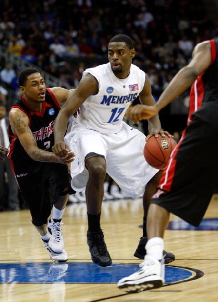 KANSAS CITY, MO - MARCH 19: Tyreke Evans #12 of the Memphis Tigers dribbles the ball against Mark Hill #3 of the CSUN Matadors during the first round of the NCAA Division I Men's Basketball Tournament at the Sprint Center on March 19, 2009 in Kansas City