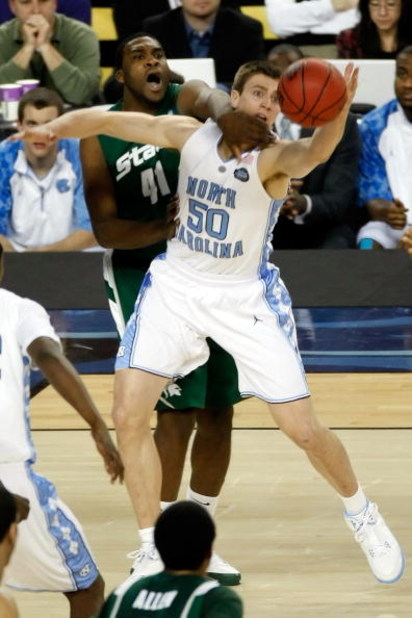 DETROIT - APRIL 06: Marquise Gray #41 of the Michigan State Spartans and Tyler Hansbrough #50 of the North Carolina Tar Heels battle for the ball in the first half during the 2009 NCAA Division I Men's Basketball National Championship game at Ford Field