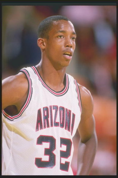 1988:  Guard Sean Elliott stands on the court during a game. Mandatory Credit: Mike Powell  /Allsport