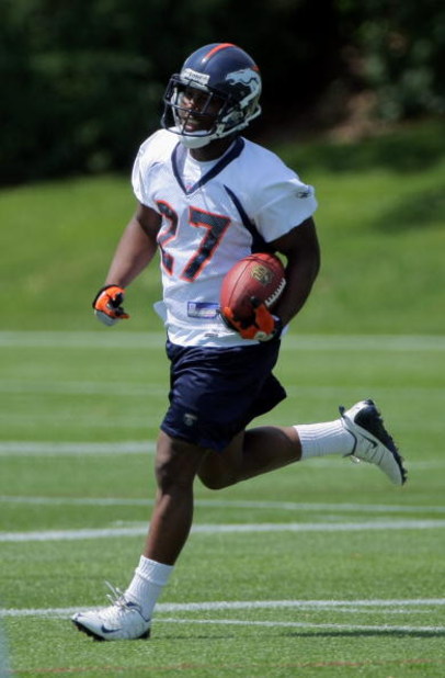 ENGLEWOOD, CO - JUNE 12: First round draft pick running back Knowshon Moreno #27 of the Denver Broncos runs the ball during minicamp practice at the Broncos Dove Valley training facility on June 12, 2009 in Englewood, Colorado. (Photo by Doug Pensinger/