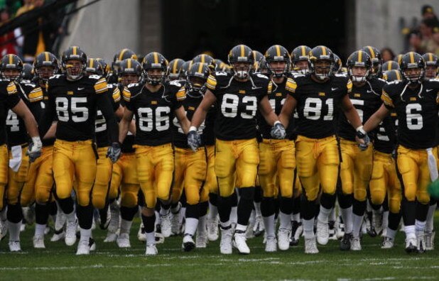 IOWA CITY, IOWA - NOVEMBER 8: The Iowa Hawkeyes take the field as they take on the Penn State Nittany Lions at Kinnick Stadium on November 8, 2008 in Iowa City, Iowa. Iowa defeated Penn State 24-23. (Photo by David Purdy/Getty Images)