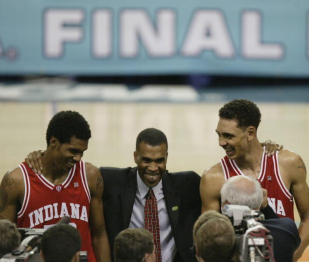 ATLANTA, GA - MARCH 30:  Head coach Mike Davis of Indiana University Hoosiers stands with two of his players Jeff Newton #50 (left) and Jared Jeffries #1 after the semifinal round of the NCAA Men's Final Four game against the Oklahoma University Sooners a