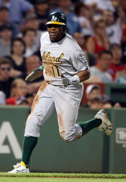 Report: Rajai Davis to sign with Oakland A's