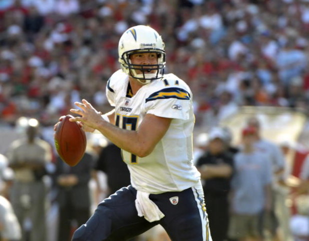 TAMPA, FL - DECEMBER 21: Quarterback Philip Rivers #17 of the San Diego Chargers sets to pass against the Tampa Bay Buccaneers at Raymond James Stadium on December 21, 2008 in Tampa, Florida.  (Photo by Al Messerschmidt/Getty Images)