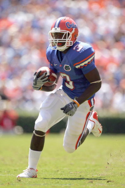 GAINESVILLE, FL - SEPTEMBER 27:  Chris Rainey #3 of the Florida Gators carries the ball during the game against the Mississippi Rebels at Ben Hill Griffin Stadium on September 27, 2008 in Gainesville, Florida.  (Photo by Sam Greenwood/Getty Images)