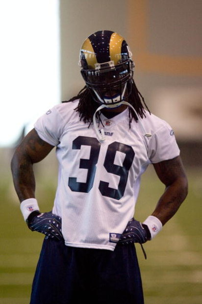 EARTH CITY, MO - MAY 9: Steven Jackson #39 of the St. Louis Rams watches his teammates during a mini camp on May 9, 2008 at Russell Athletic Training Facility in Earth City, Missouri. (Photo by Dilip Vishwanat/Getty Images)