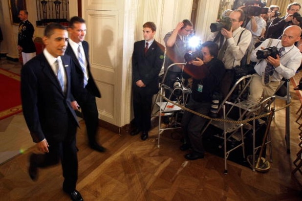 WASHINGTON - APRIL 23: U.S. President Barack Obama (L) walks with University of Florida mens football head coach Urban Meyer into the East Room of the White House April 23, 2009 in Washington, DC. Obama hosted the 2009 national champion Gators, who prese