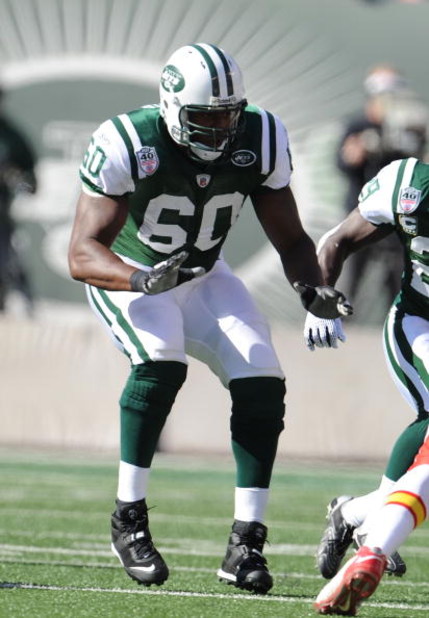 EAST RUTHERFORD, NJ - OCTOBER 26: D'Brickashaw Ferguson #60 of the New York Jets pass blocks against The Kansas City Chiefs during their game on October 26, 2008 at Giants Stadium in East Rutherford, New Jersey. (Photo by Al Bello/Getty Images)