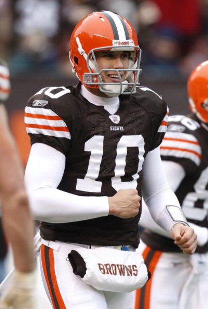 CLEVELAND - DECEMBER 30:  Brady Quinn #10 of the Cleveland Browns reacts after almost completing a second quarter touchdown during a game against the San Francisco 49ers on December 30, 2007 at Cleveland Browns Stadium in Cleveland, Ohio.  (Photo by Grego