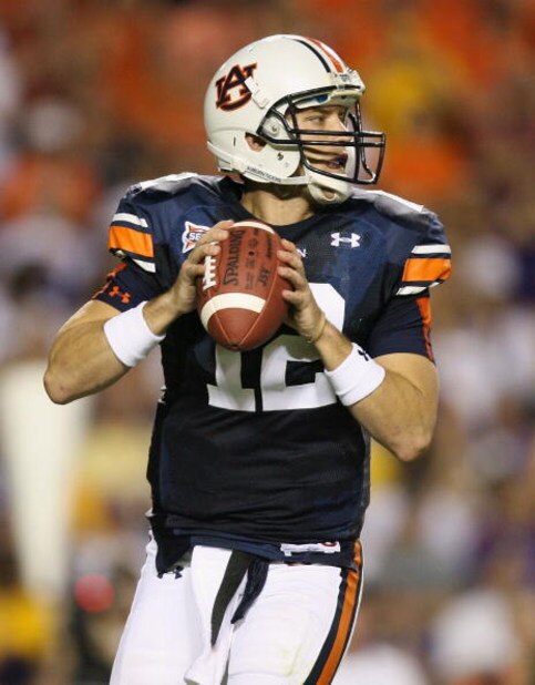 AUBURN, AL - SEPTEMBER 20: Quarterback Chris Todd #12 of the Auburn Tigers drops back to throw a pass while taking on the LSU Tigers at Jordan-Hare Stadium on September 20, 2008 in Auburn, Alabama. LSU defeated Auburn 26-21. (Photo by Doug Benc/Getty Im