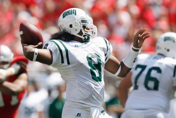 COLUMBUS, OH - SEPTEMBER 06: Boo Jackson #8 of the Ohio Bobcats passes the ball during the game against the Ohio State Buckeyes at Ohio Stadium on September 6, 2008 in Columbus, Ohio.  (Photo by Kevin C. Cox/Getty Images)