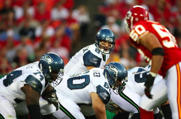 KANSAS CITY, MO - AUGUST 29: Quarterback Matt Hasselbeck #8 of the Seattle Seahawks calls signals out at the line of scrimmage against the Kansas City Chiefs during their preseason game at Arrowhead Stadium on August 29, 2009 in Kansas City, Missouri. (Ph