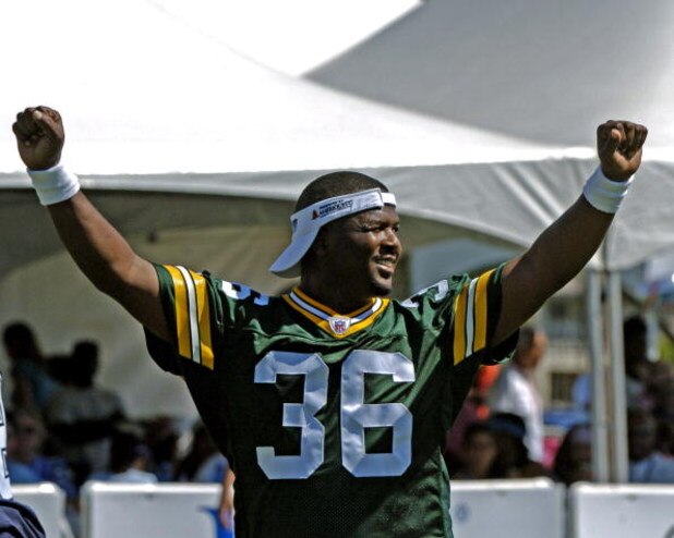 Green Bay Packers defensive back Leroy Butler competes in a flag-football legends game during 2005 Pro Bowl week in Ko Olina, Honolulu February 11, 2005. (Photo by Al Messerschmidt/Getty Images)