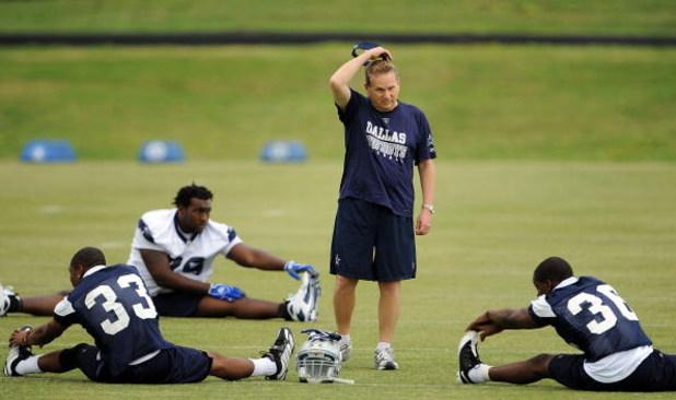 IRVING, TX - MAY 01:  Secondary coach Dave Campo of the Dallas Cowboys during rookie mini camp on May 1, 2009 in Irving, Texas.  (Photo by Ronald Martinez/Getty Images)