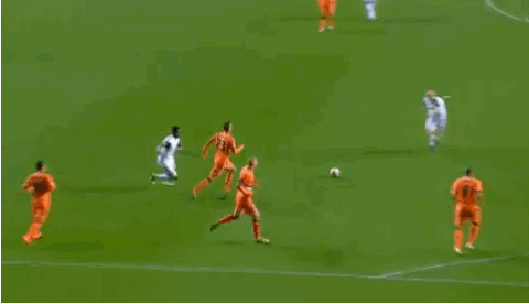 Gif Jonjo Shelvey Hits Terrible Awful Shot Vs Valencia Hits Himself On Head Bleacher Report Latest News Videos And Highlights