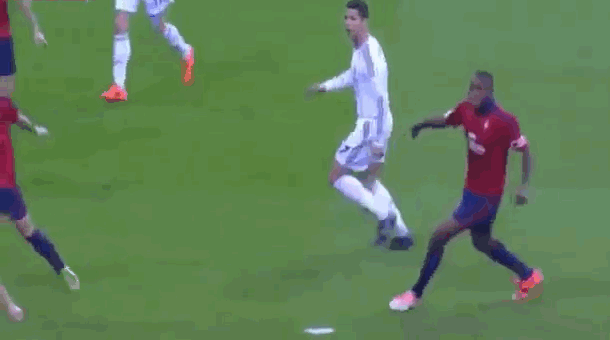 GIF: Fans Fruitlessly Attempt to Jump as High as Cristiano Ronaldo
